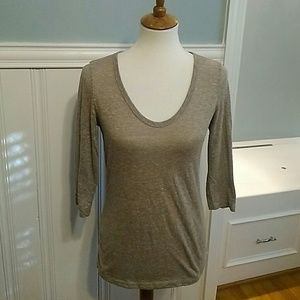 Old Navy scoop neck Jersey tee size small